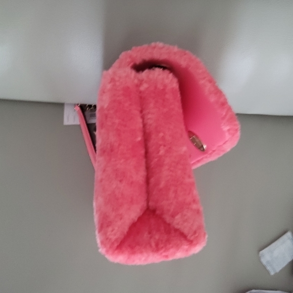 NWT Valentine Kate Spade Pink Faux Shearling Crossbody Bag Gold Hardware‎ - Picture 6 of 8